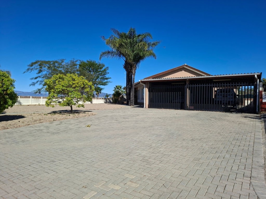 3 Bedroom Property for Sale in Vredendal Western Cape